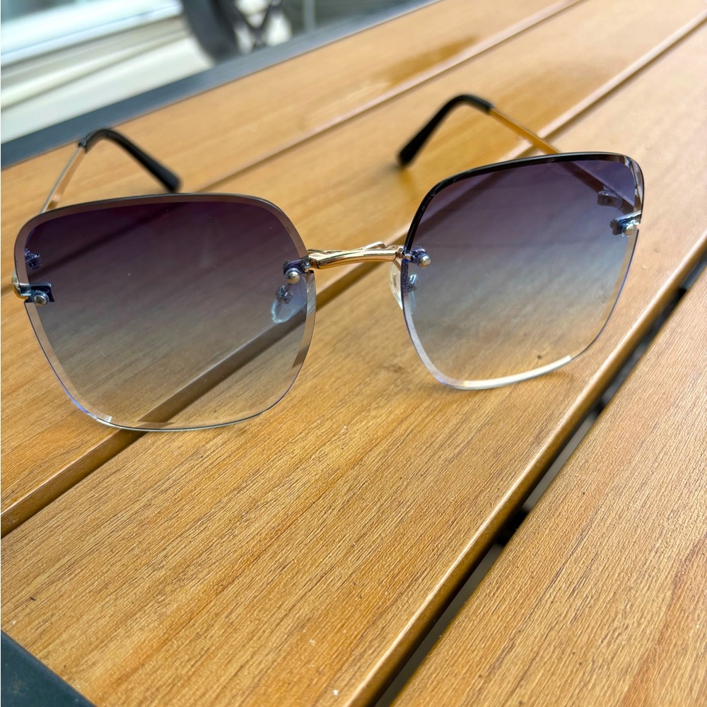 Two sunglasses for women - Picture 6 of 15